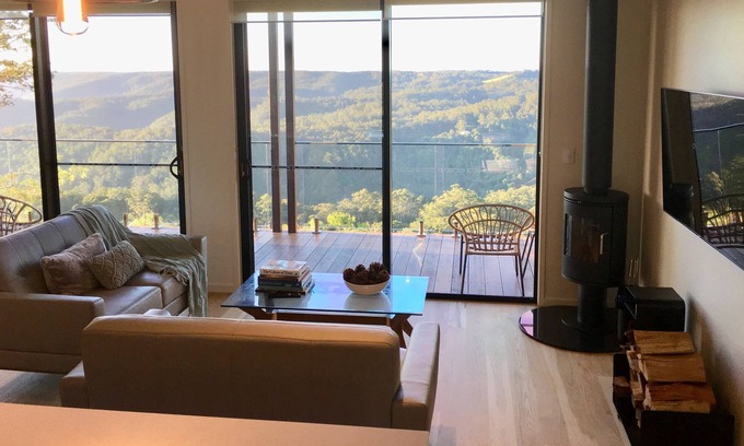 Booroobin Cabin | Scandinavian Cabin - Maleny - One Bedroom