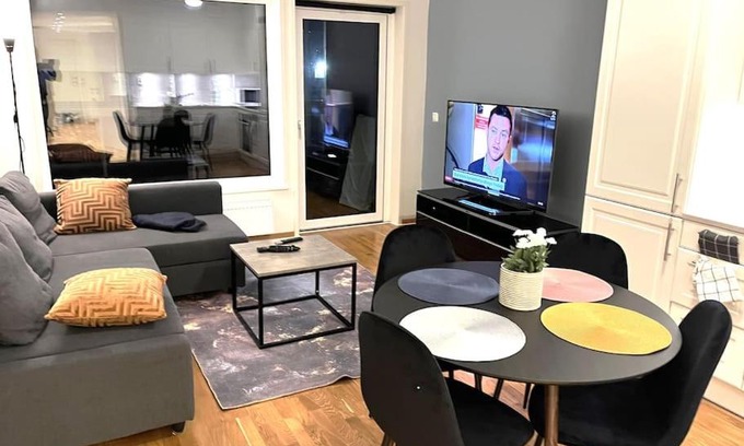 Skedsmo Municipality Apartment | Scandpoint Apartment Lillestrom -Cosy 3 rooms flat with Parking, EV Charger 18 min from Airport
