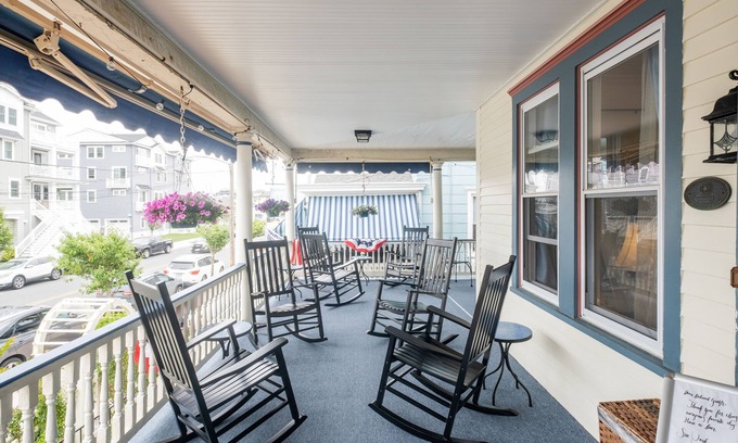 North End Bed & Breakfast | Scarborough Inn