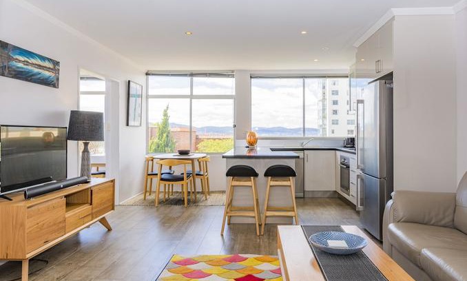 Battery Point Apartment | Scarlett's by Salamanca