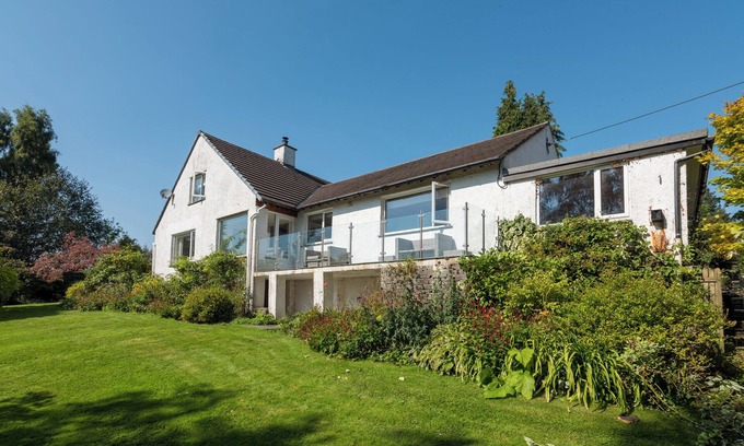 Crosthwaite House | SCARSDALE, pet friendly, luxury holiday cottage in Crosthwaite