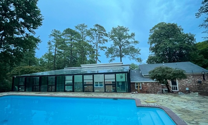 Columbus House | Scenic 7-bedroom Expansive Pool Home: Outdoor Sunroom near Ft.Moore, CopperCreek