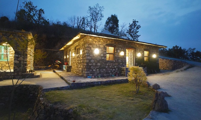 Dehradun House | Scenic & Beautiful Cottages for self awareness, nature and healing. (Room 3)