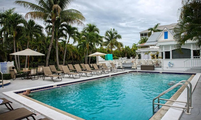 Marco Island Hotel | Scenic Coastal Views, Olde Marco Inn, Deluxe 2BR Suite w/Balcony