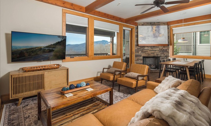 Foscoe Condo | Scenic condo, Mountain Views, private deck in Echota Resort with Pool