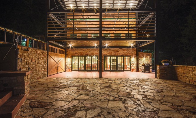 Easley House | Scenic Getaway w/Fire Pit & Grill in Columbia!