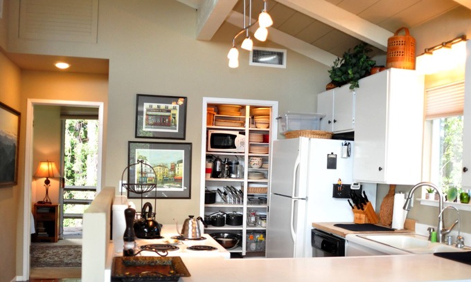 Santa Cruz House | Scenic Getaway With Ocean Views