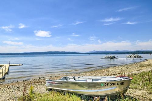 East Shore House | Scenic Lake Almanor Home with Mountain Views!