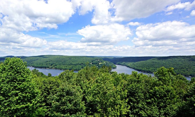 Mountainside House | Scenic Mountain Escape Near Deep Creek Lake