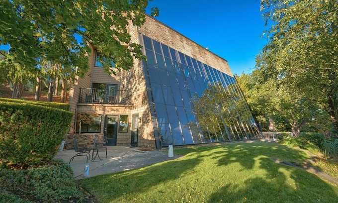 Yakima House | Scenic Retreat awaits…