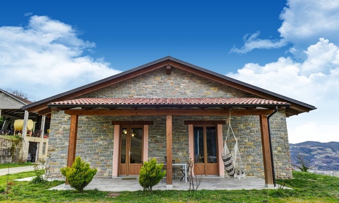 Vesime House | Scenic Retreat in Vesime Hills