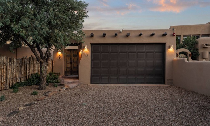 Northeast Santa Fe Apartment | Scenic Santa Fe Downtown Escape