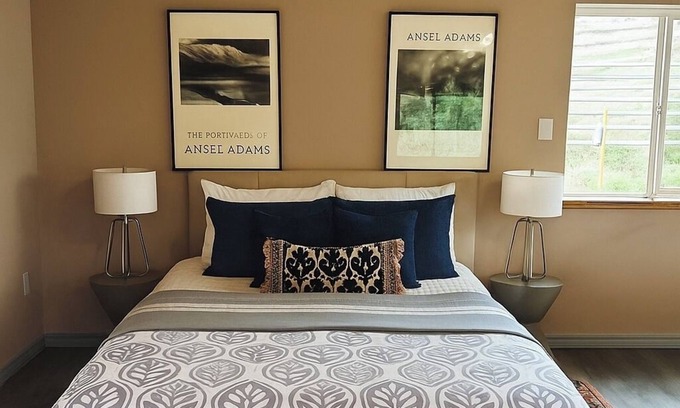 Salmon Apartment | Scenic Studio Retreat- Steps to Goldbug Hot Springs