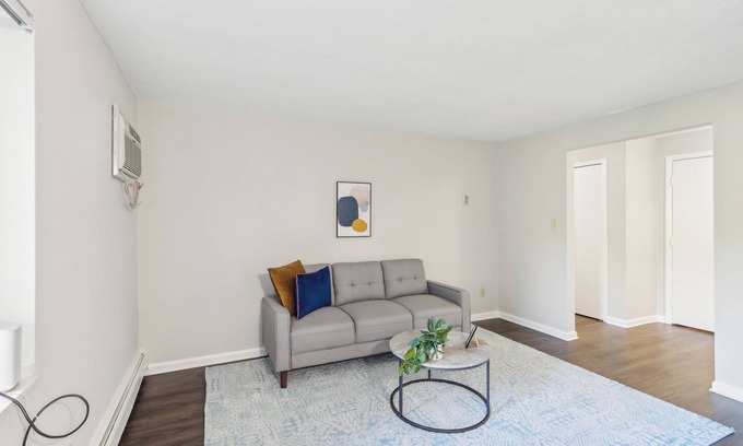 Parma Apartment | Scenic towers 3020I Cozy & Comfy I Free Parking