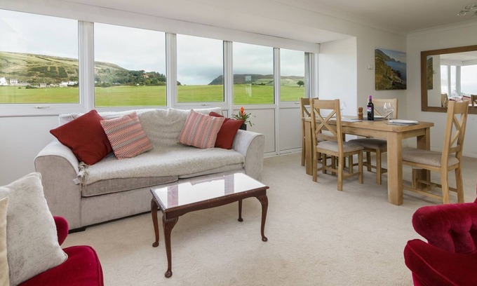 Port Erin Cottage | Scenic View Apartment - an apartment that sleeps 4 guests in 2 bedrooms