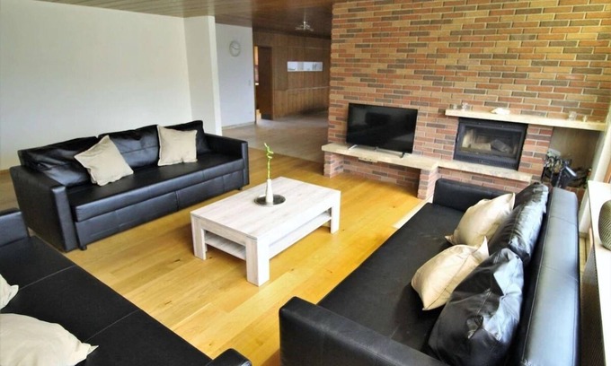 Ingersheim House | Schöne, Große Wohnung mit Parkplatz und Terasse