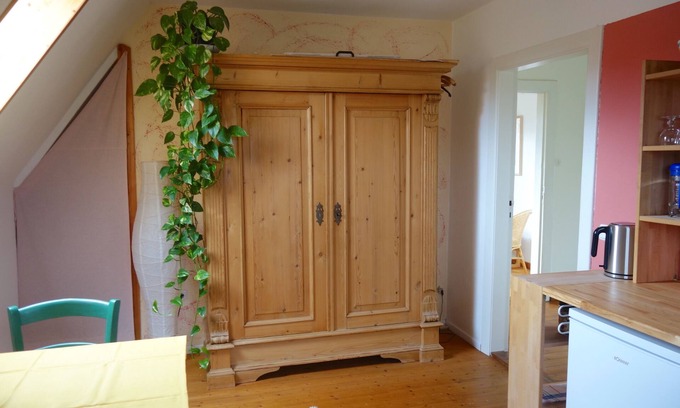 Ottersberg Apartment | Schöne kl. Wohnung in Ottersberg, Schlafzimmer , gr. Wohnküche, Bad