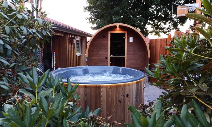 Henstedt House | Schönes Holzhaus mit Kleiner Wellnessoase in Ländlicher Idylle