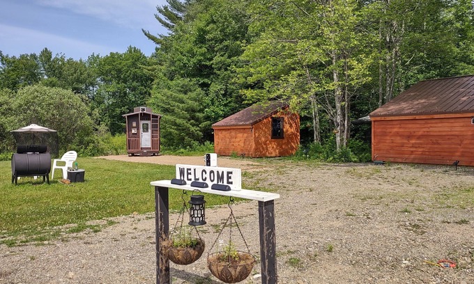 Lincoln Cabin | Schlafmans Hollow Solar Cabins