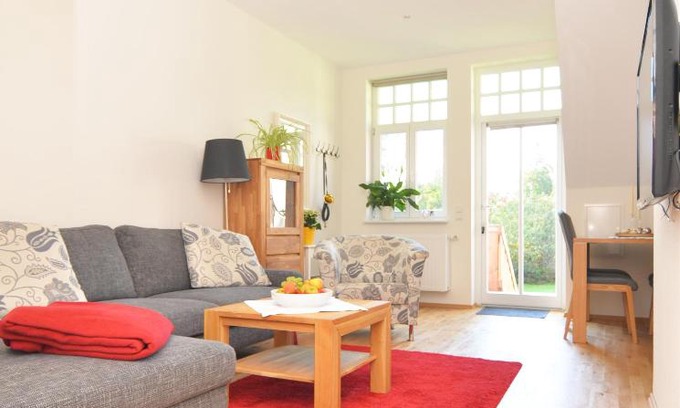 Waffensen Apartment | Schloms Hof