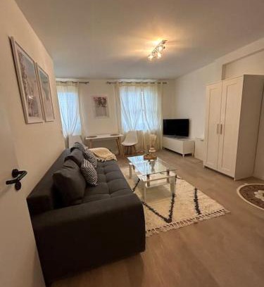 Schloß Neuhaus Apartment | Schloss Appartement