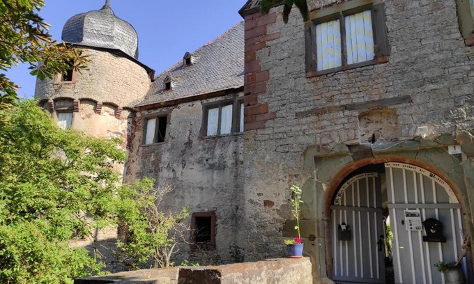 Karsbach Apartment | Schloss Höllrich