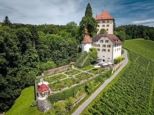 Gelfingen Apartment | Schloss Heidegg