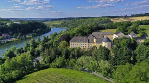 Kreuzweiler House | Schloss Thorn