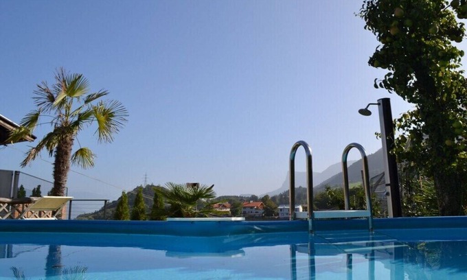 Vollan House | Schlosshof Mayenburg Comfortable holiday residence