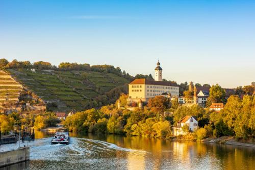 Gundelsheim Hotel | Schlosshotel Horneck