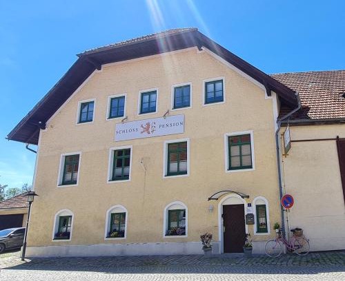 Ering House | Schlosspension Ering