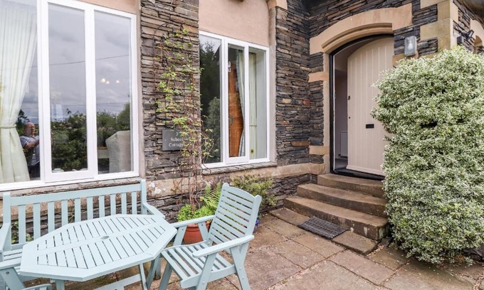 Troutbeck Bridge House | School Cottage