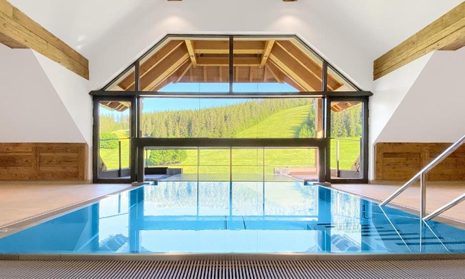 Altglashutten Apartment | SCHWARZENBACH - Apartments & Rooftop Pool