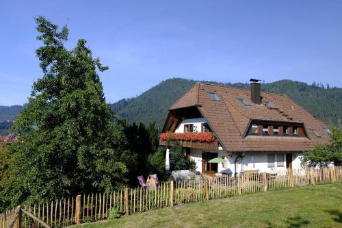 Schonegrund Apartment | SchwarzWild - Ferienwohnung und Ferienzimmer