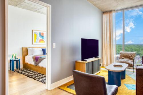 Rainey Street Historic District House | Scoot by AvantStay Brand New Condo in Austin w Amazing Amenities