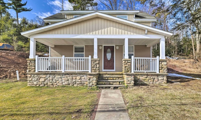 Scotrun House | Scotrun Home Centrally Located to Area Resorts