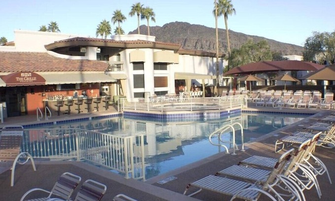 Arcadia Condo | Scottsdale Camelback Resort Spacious 2BR Condo with Terrace