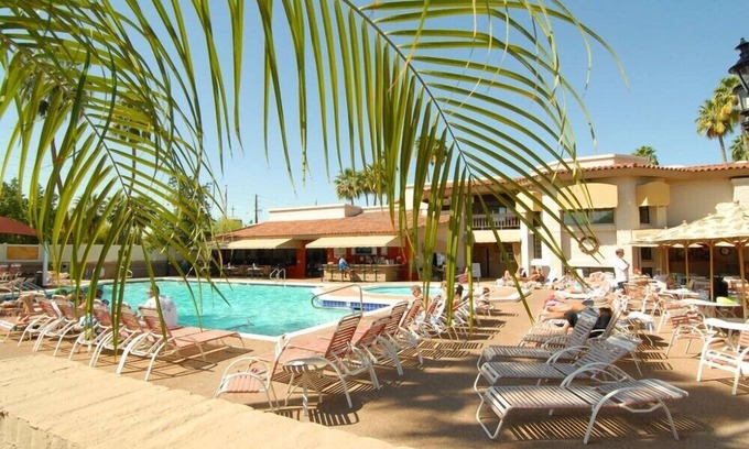 Arcadia Condo | Scottsdale Camelback Resort Elegant 2BR Condo with Mini Golf