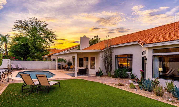 Paradise Park Vista House | Scottsdale Designer's Dream | Pool | Game Room | Ping Pong Table