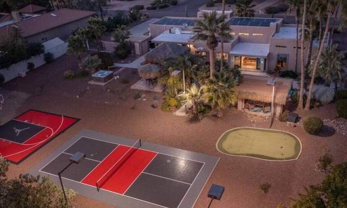 Central Scottsdale Villa | Scottsdale Luxury Estate+Heated Pool+Spa +Pickleball