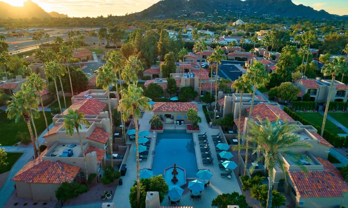 South Scottsdale Resort | Scottsdale Plaza Resort
