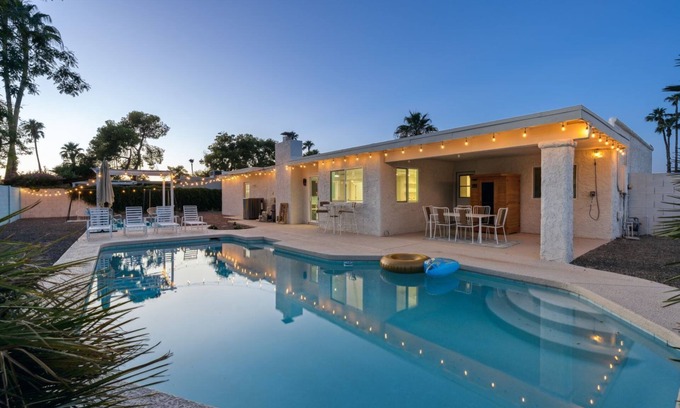 Raskin Estates House | Scottsdale Sanctuary - Heated pool, sleeps 13!