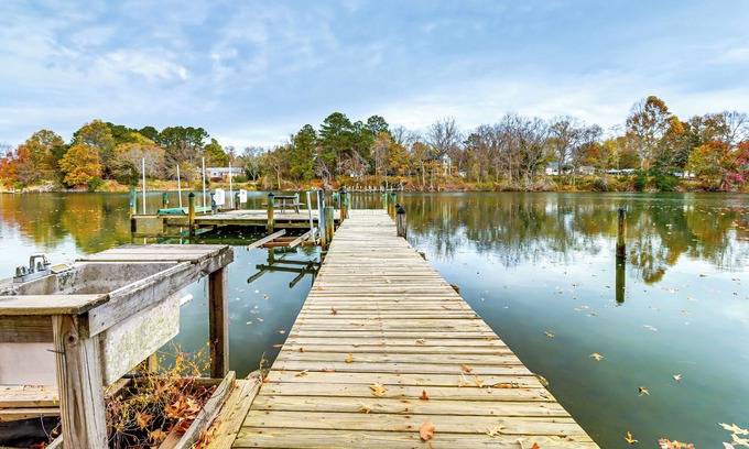 Valley Lee House | Screened Patio, Deck & Grill: Saint Inigoes Home!