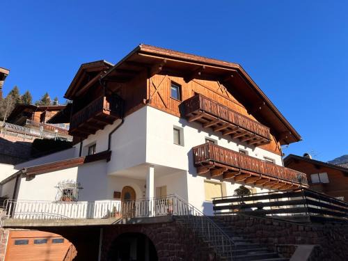 Ortisei Apartment | Scurcia