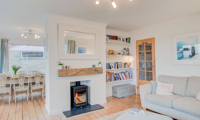 Galmpton House | Sea Acres - Four Bedroom House, Sleeps 8