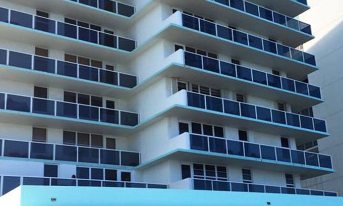 Hollywood South Central Beach Condo | SEA AIR TOWERS Hollywood Beach, Florida