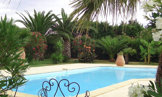 La Crau Apartment | SEA AND COUNTRYSIDE UNDER THE CÔTE D'AZUR SUN