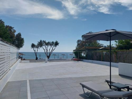 Kampos Marathokampou Apartment | Sea balcony