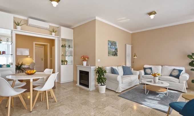 Ospedaletti Apartment | Sea, beach and our 'La Liberta' vacation apartment - perfect for your vacation!