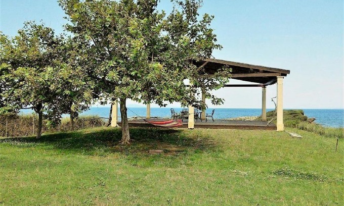 Pyrgos Apartment | Sea Breeze Apartment